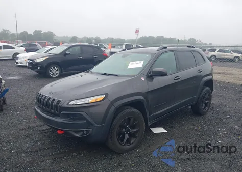 2016 Jeep Cherokee Trailhawk z USA, uszkodzony, nr VIN 1C4PJMBB6GW109894